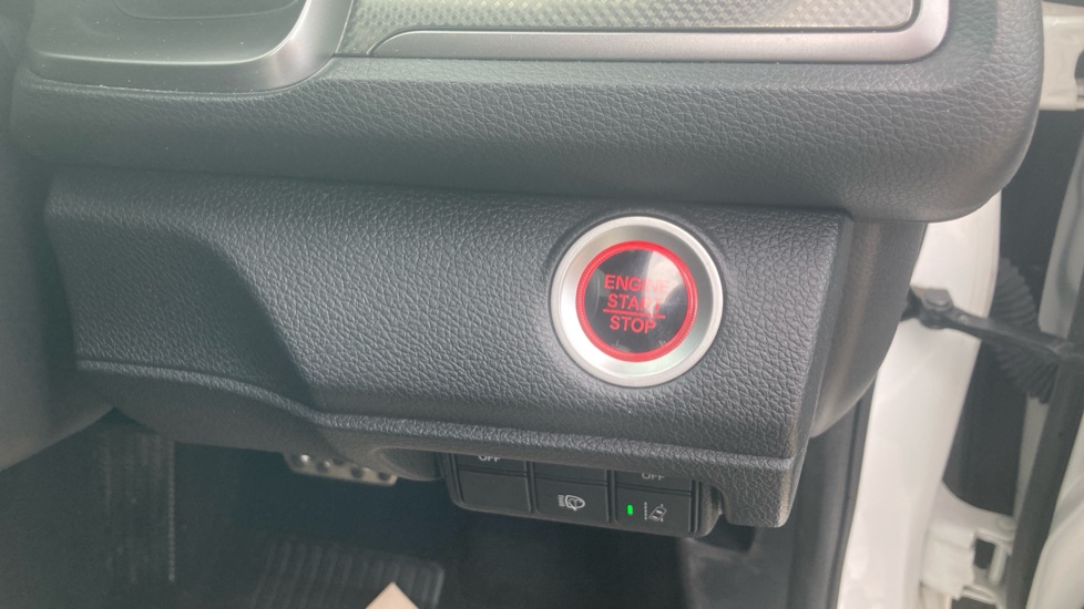 Honda Civic 1.5 VTEC Turbo Prestige 5dr CVT Petrol Hatchback - Image 37
