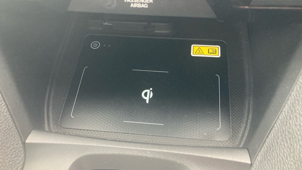 Honda Civic 1.5 VTEC Turbo Prestige 5dr CVT Petrol Hatchback - Image 40