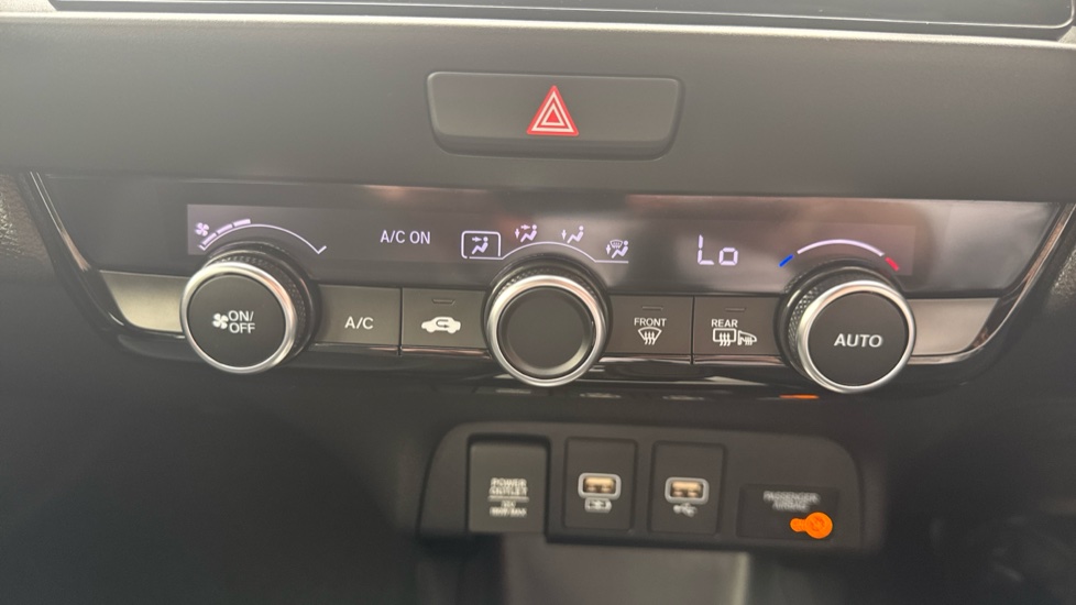 Honda Jazz 1.5 i-MMD Hybrid Elegance 5dr eCVT Hybrid Hatchback - Image 29