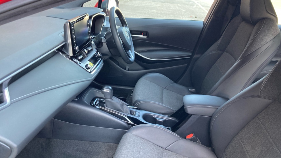 Toyota Corolla 1.8 VVT-i Hybrid Design 5dr CVT Hybrid Hatchback - Image 5