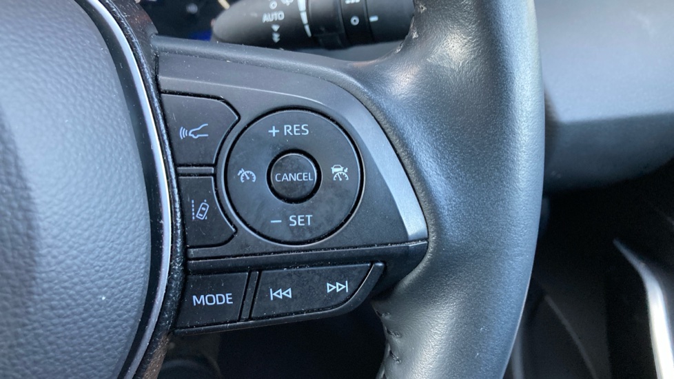 Toyota Corolla 1.8 VVT-i Hybrid Design 5dr CVT Hybrid Hatchback - Image 30