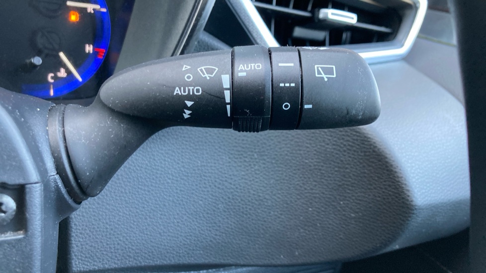 Toyota Corolla 1.8 VVT-i Hybrid Design 5dr CVT Hybrid Hatchback - Image 33
