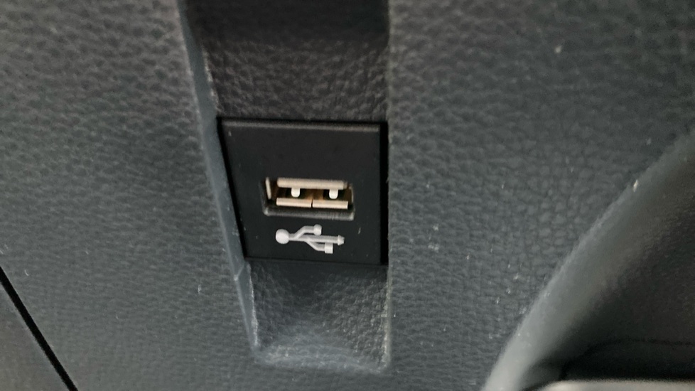 Toyota Corolla 1.8 VVT-i Hybrid Design 5dr CVT Hybrid Hatchback - Image 35