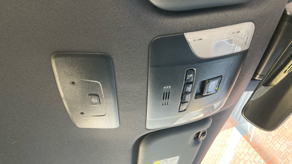 Toyota Corolla 1.8 VVT-i Hybrid Design 5dr CVT Hybrid Hatchback - Image 40