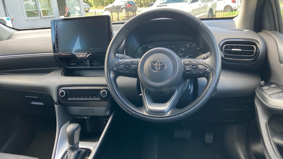 Toyota Yaris 1.5 Hybrid Icon 5dr CVT Hybrid Hatchback - Image 6