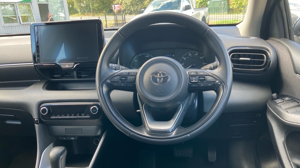 Toyota Yaris 1.5 Hybrid Icon 5dr CVT Hybrid Hatchback - Image 7