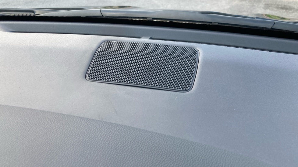 Toyota Yaris 1.5 Hybrid Icon 5dr CVT Hybrid Hatchback - Image 34