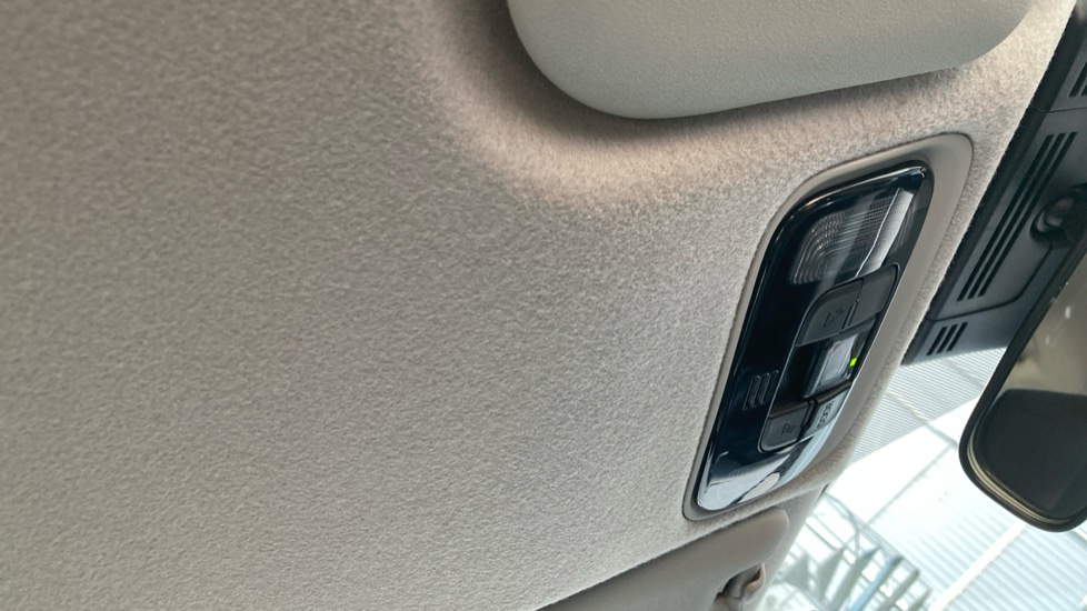 Toyota Yaris 1.5 Hybrid Icon 5dr CVT Hybrid Hatchback - Image 36