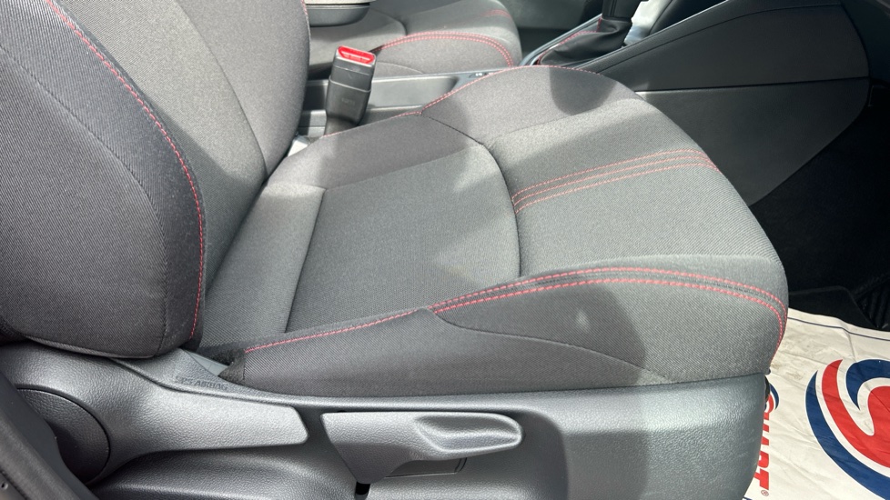 Toyota Yaris 1.5 Hybrid GR Sport 5dr CVT Hybrid Hatchback - Image 17