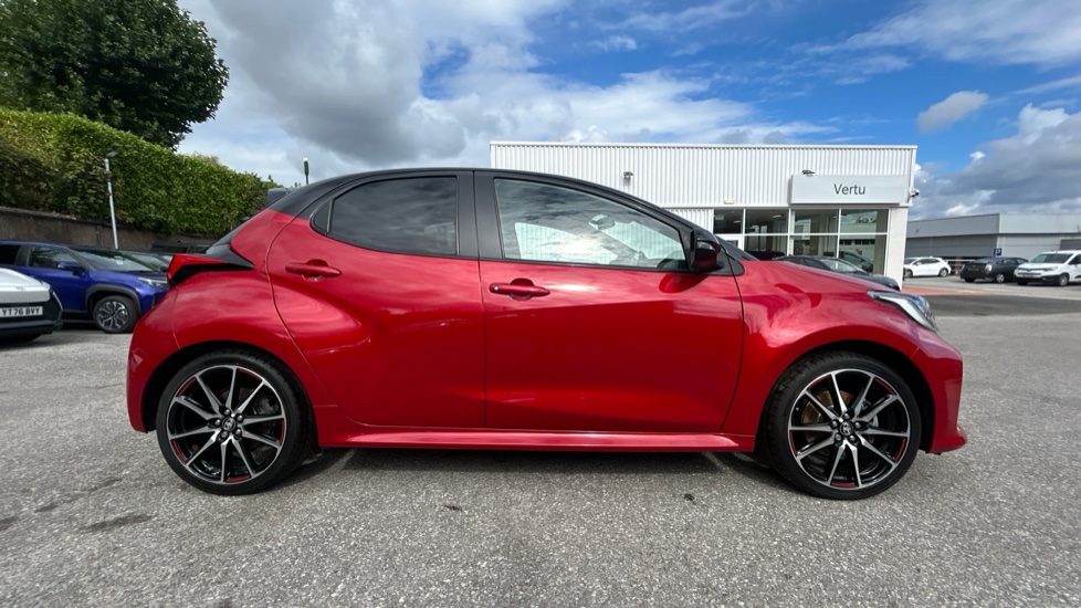 Toyota Yaris 1.5 Hybrid GR Sport 5dr CVT Hybrid Hatchback - Image 23