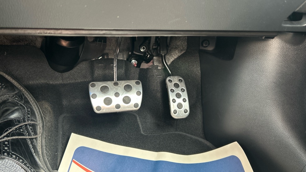 Toyota Yaris 1.5 Hybrid GR Sport 5dr CVT Hybrid Hatchback - Image 37