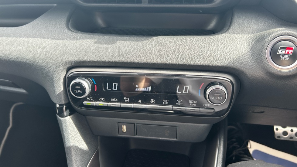 Toyota Yaris 1.5 Hybrid GR Sport 5dr CVT Hybrid Hatchback - Image 42