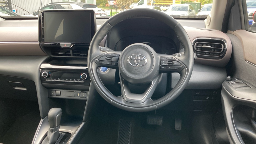 Toyota Yaris Cross 1.5 Hybrid Excel 5dr CVT Hybrid Estate - Image 6