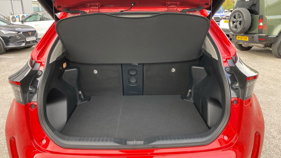 Toyota Yaris Cross 1.5 Hybrid Excel 5dr CVT Hybrid Estate - Image 13