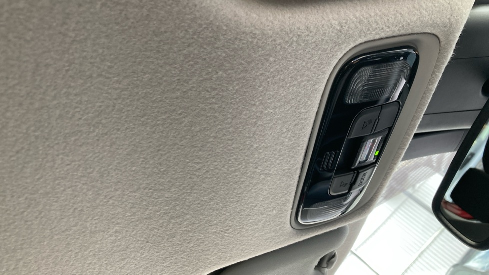 Toyota Yaris Cross 1.5 Hybrid Excel 5dr CVT Hybrid Estate - Image 39