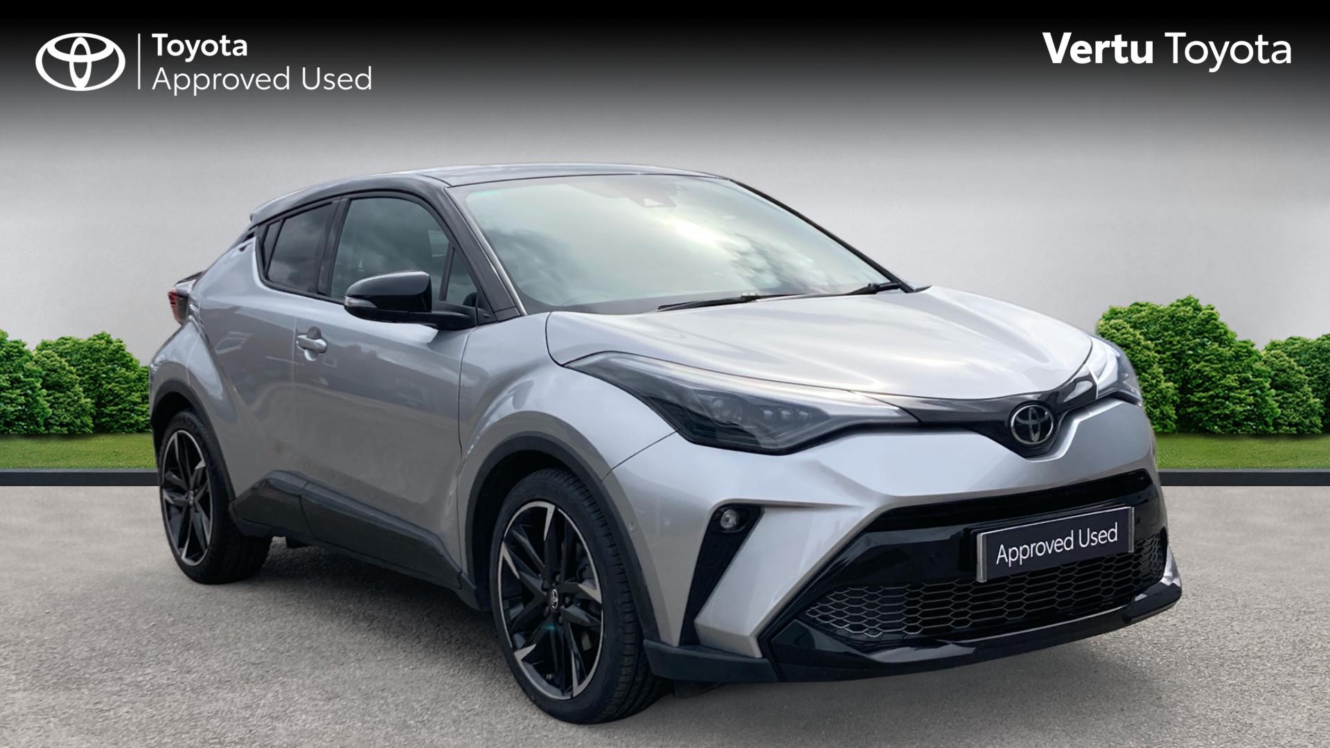 Toyota C-HR listing photo