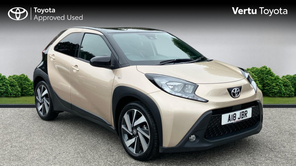 Toyota Aygo X 1.0 VVT-i Edge 5dr Petrol Hatchback - Image 1