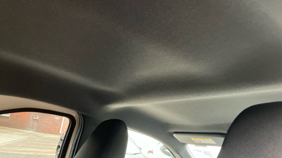Toyota Aygo X 1.0 VVT-i Edge 5dr Petrol Hatchback - Image 19