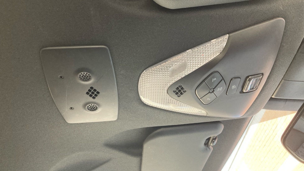 Toyota C-HR 1.8 Hybrid Design 5dr CVT Hybrid Hatchback - Image 37