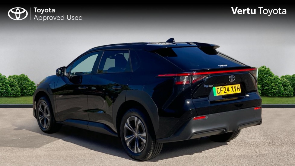 Toyota bZ4X 150kW Motion 71.4kWh 5dr Auto [11kW] Electric Hatchback - Image 4