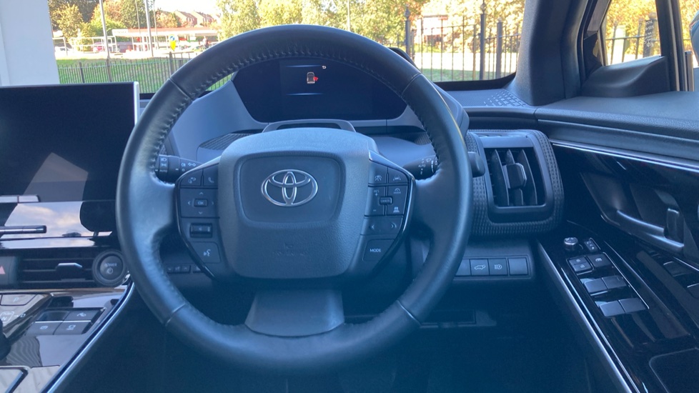Toyota bZ4X 150kW Motion 71.4kWh 5dr Auto [11kW] Electric Hatchback - Image 10