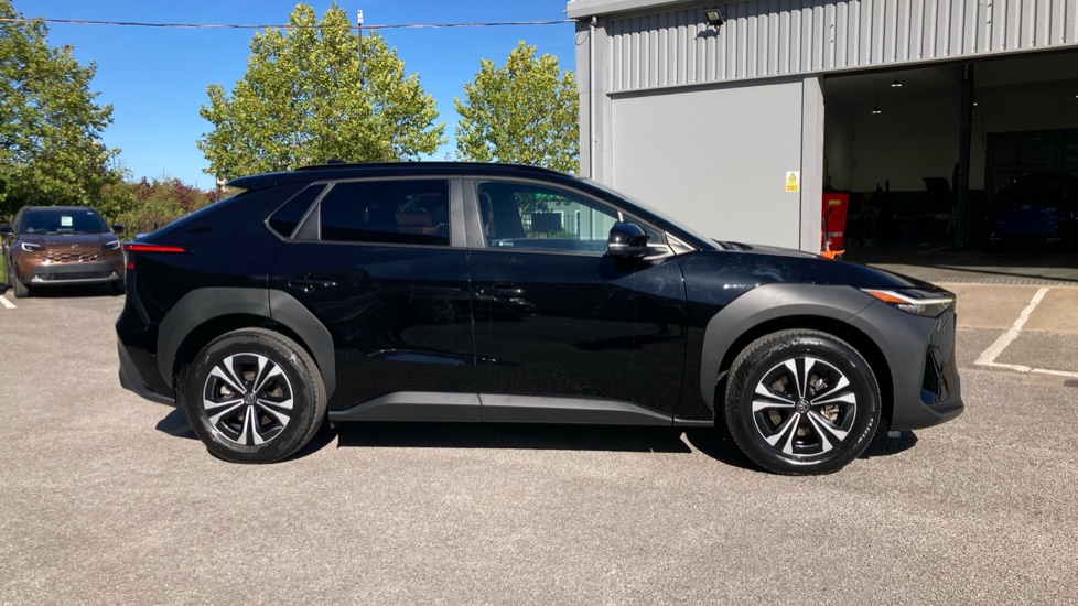 Toyota bZ4X 150kW Motion 71.4kWh 5dr Auto [11kW] Electric Hatchback - Image 23