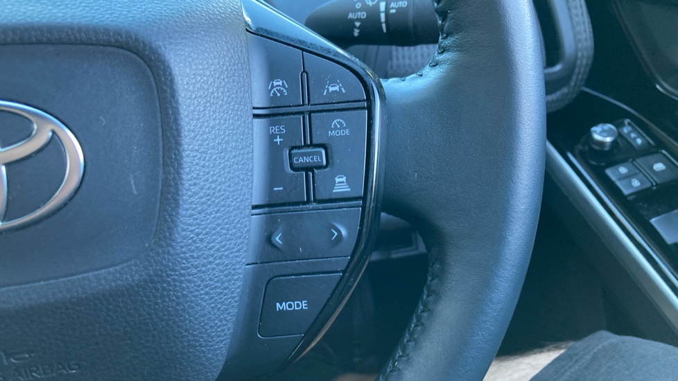 Toyota bZ4X 150kW Motion 71.4kWh 5dr Auto [11kW] Electric Hatchback - Image 30