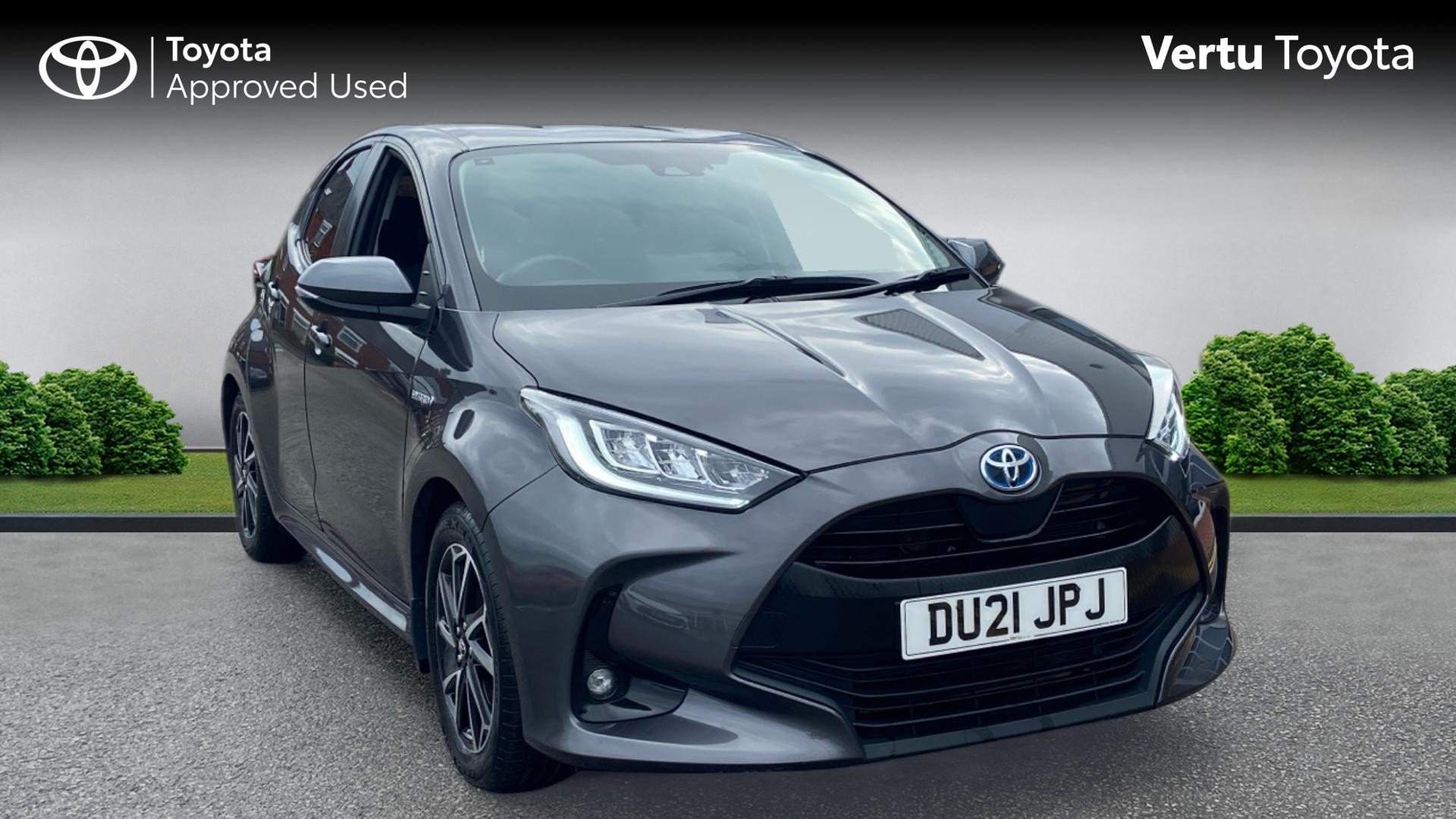 Toyota Yaris dealer public-web source image