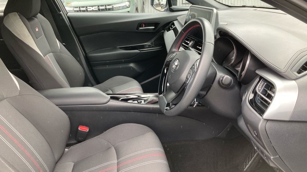 Toyota C-HR 1.8 Hybrid GR Sport 5dr CVT Hybrid Hatchback - Image 12