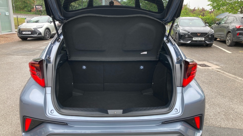 Toyota C-HR 1.8 Hybrid GR Sport 5dr CVT Hybrid Hatchback - Image 13