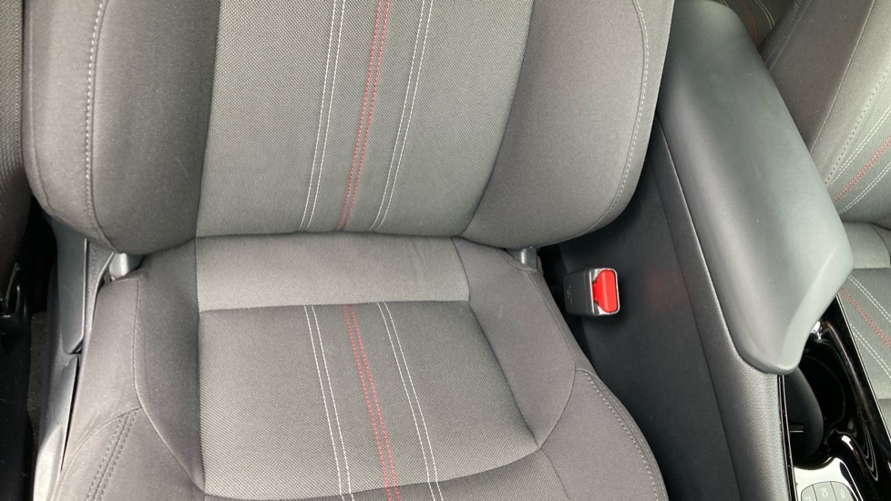 Toyota C-HR 1.8 Hybrid GR Sport 5dr CVT Hybrid Hatchback - Image 14