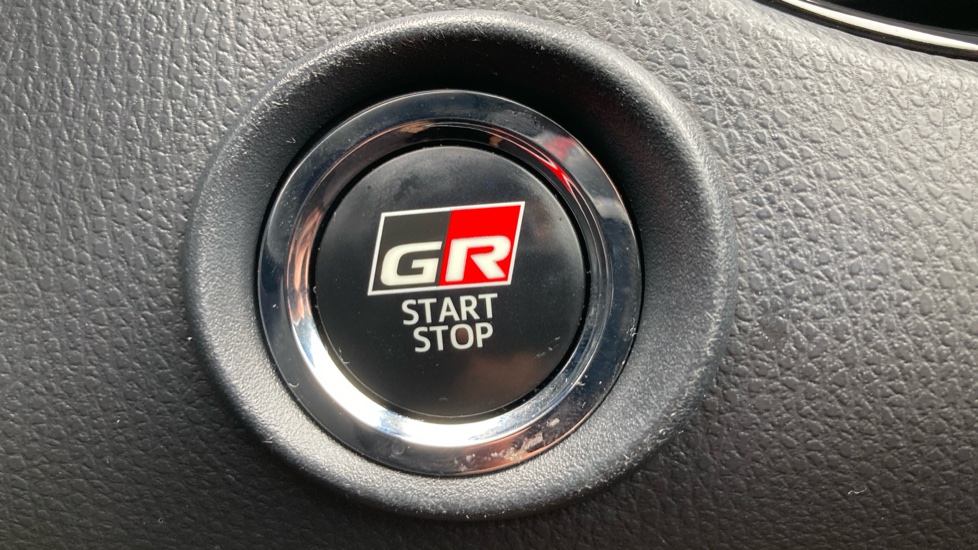 Toyota C-HR 1.8 Hybrid GR Sport 5dr CVT Hybrid Hatchback - Image 16