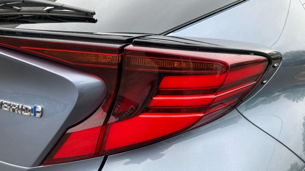 Toyota C-HR 1.8 Hybrid GR Sport 5dr CVT Hybrid Hatchback - Image 21