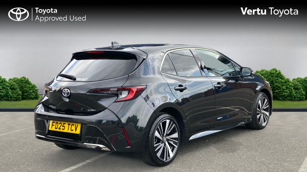 Toyota Corolla 1.8 Hybrid Design 5dr CVT Hybrid Hatchback - Image 2