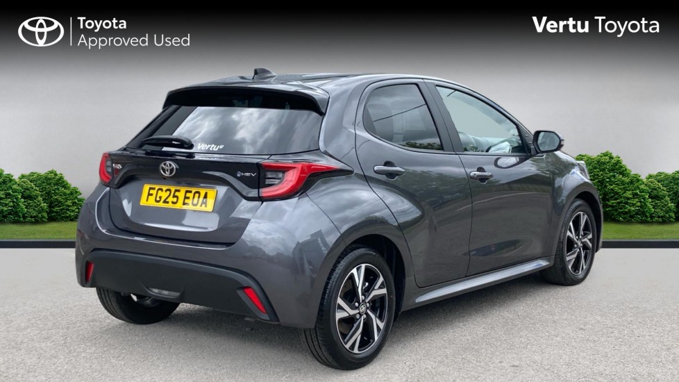 Toyota Yaris 1.5 Hybrid Design 5dr CVT Hybrid Hatchback - Image 2