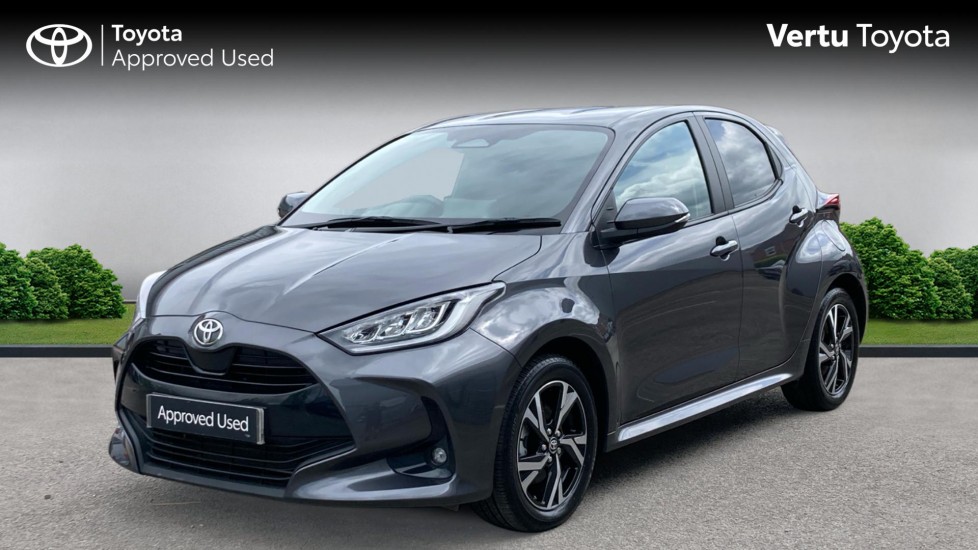Toyota Yaris 1.5 Hybrid Design 5dr CVT Hybrid Hatchback - Image 3