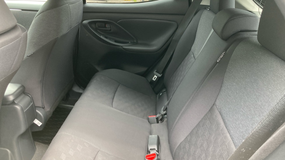 Toyota Yaris 1.5 Hybrid Design 5dr CVT Hybrid Hatchback - Image 15