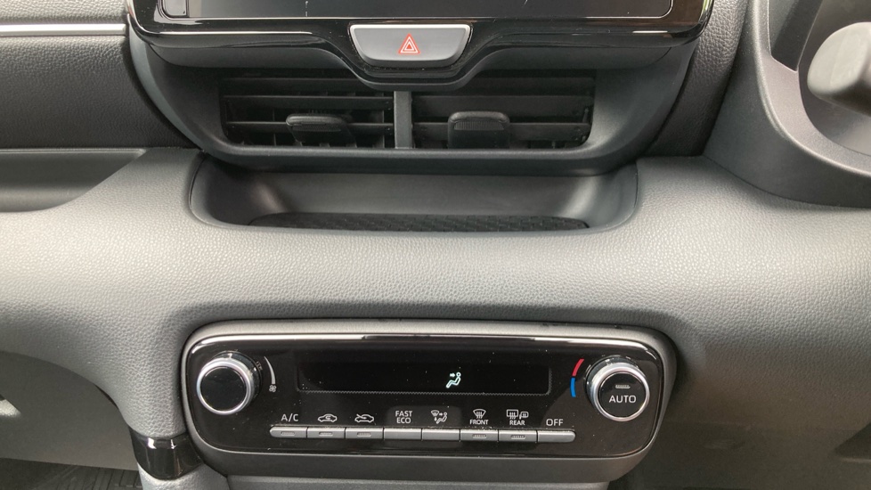 Toyota Yaris 1.5 Hybrid Design 5dr CVT Hybrid Hatchback - Image 33
