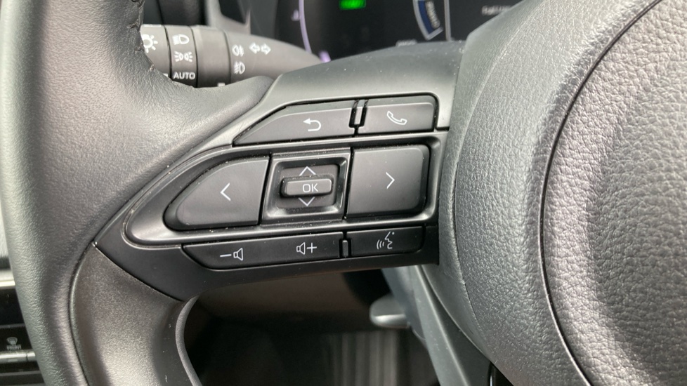 Toyota Yaris 1.5 Hybrid Design 5dr CVT Hybrid Hatchback - Image 37