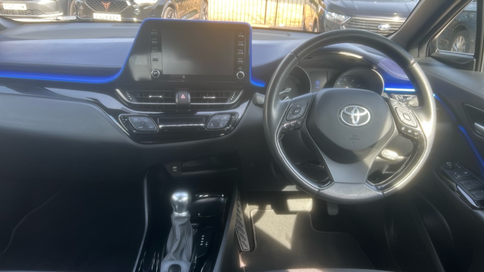 Toyota C-HR 2.0 Hybrid Dynamic 5dr CVT Hybrid Hatchback - Image 6