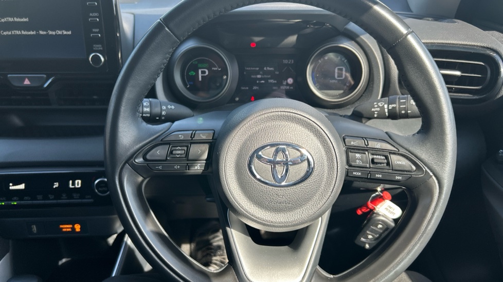 Toyota Yaris 1.5 Hybrid Design 5dr CVT Hybrid Hatchback - Image 10