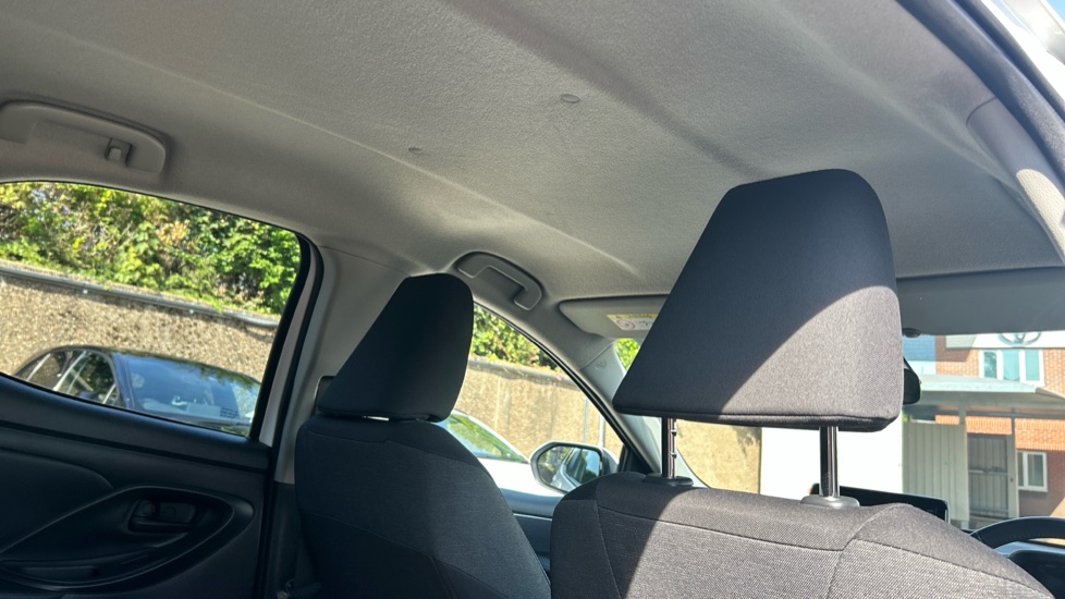 Toyota Yaris 1.5 Hybrid Design 5dr CVT Hybrid Hatchback - Image 19