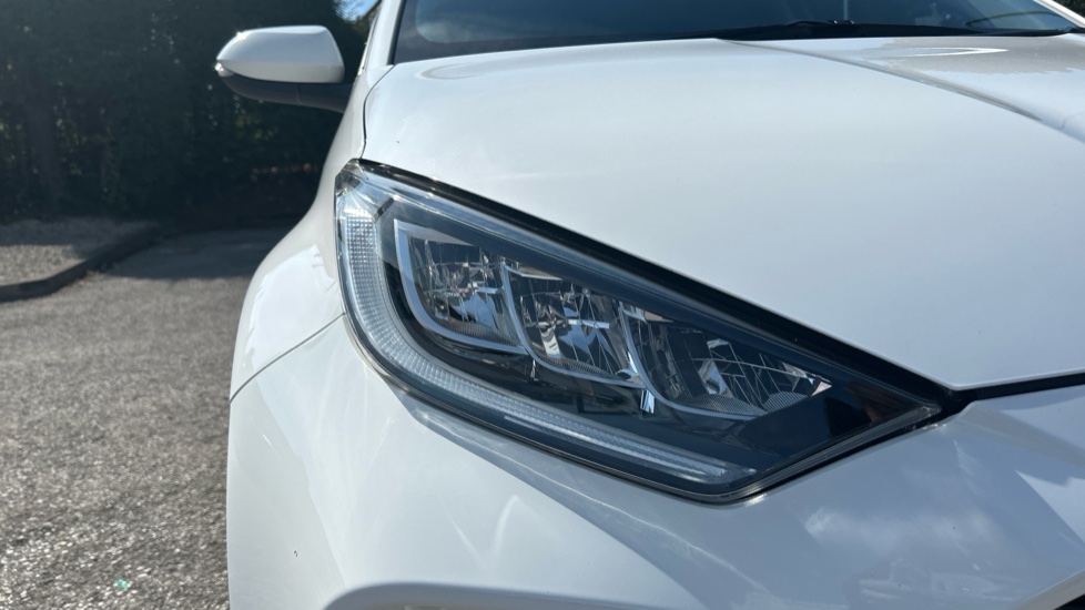 Toyota Yaris 1.5 Hybrid Design 5dr CVT Hybrid Hatchback - Image 20