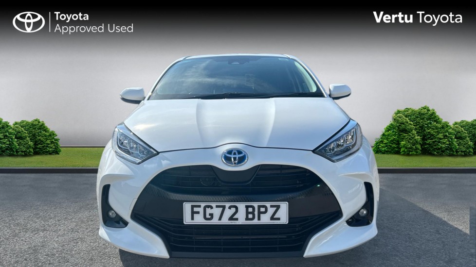 Toyota Yaris 1.5 Hybrid Design 5dr CVT Hybrid Hatchback - Image 22