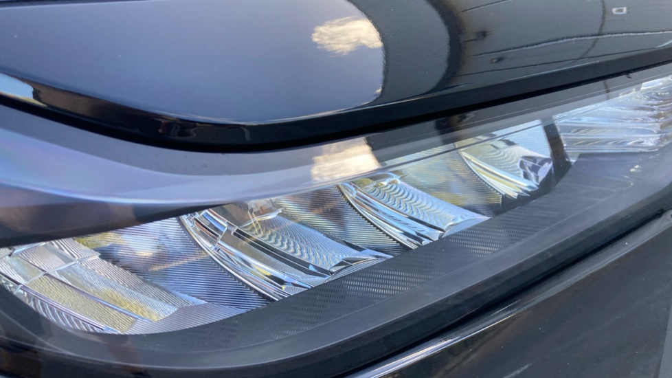 Toyota C-HR 1.8 Hybrid Icon 5dr CVT Hybrid Hatchback - Image 20