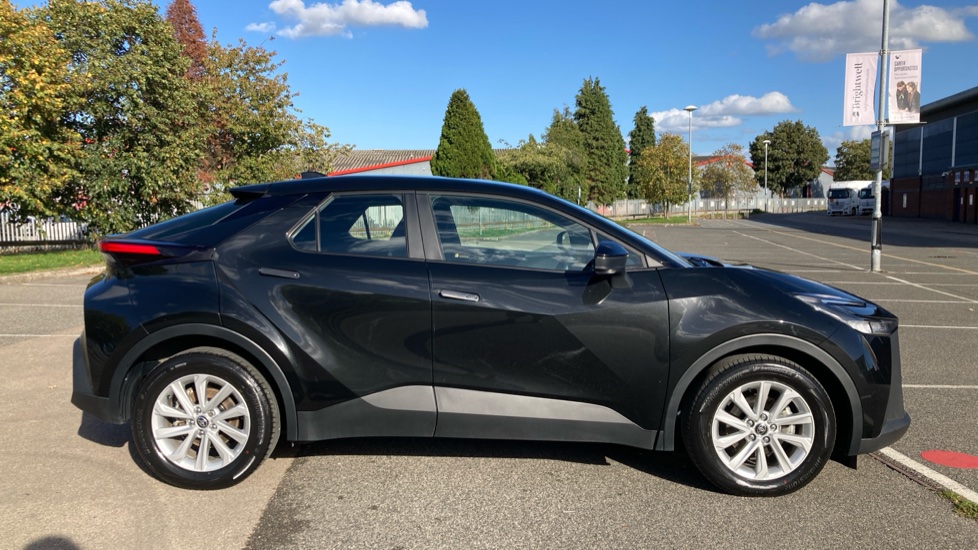 Toyota C-HR 1.8 Hybrid Icon 5dr CVT Hybrid Hatchback - Image 23