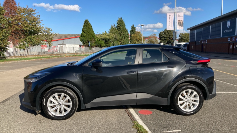 Toyota C-HR 1.8 Hybrid Icon 5dr CVT Hybrid Hatchback - Image 24