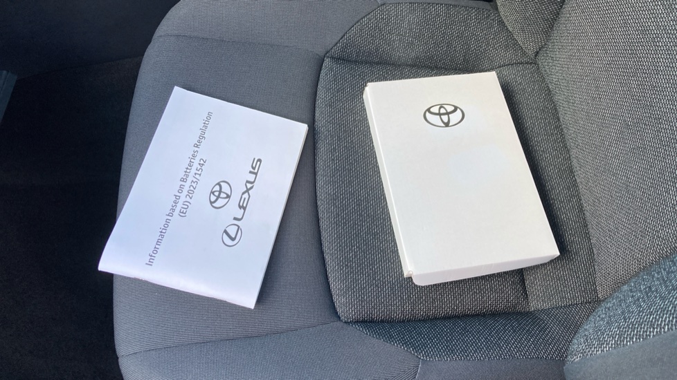 Toyota C-HR 1.8 Hybrid Icon 5dr CVT Hybrid Hatchback - Image 27