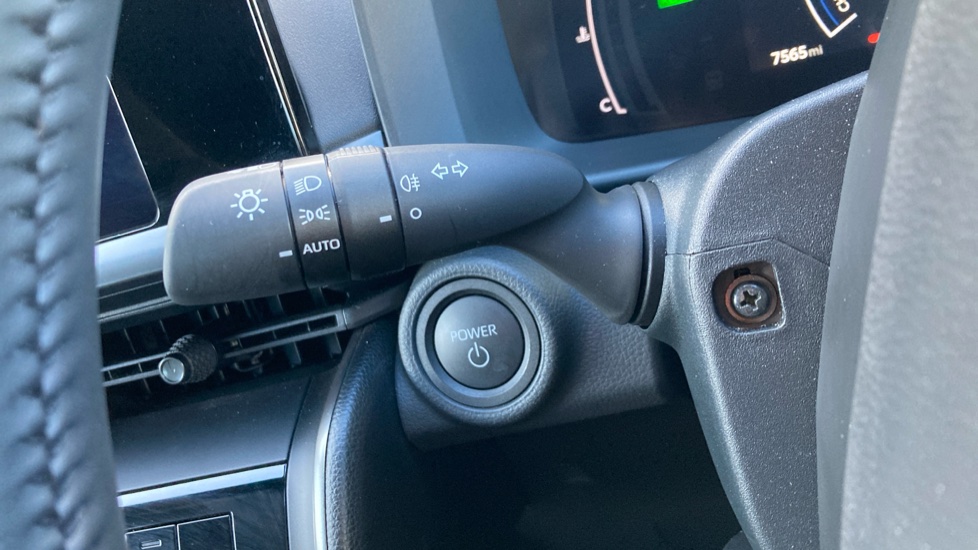 Toyota C-HR 1.8 Hybrid Icon 5dr CVT Hybrid Hatchback - Image 31