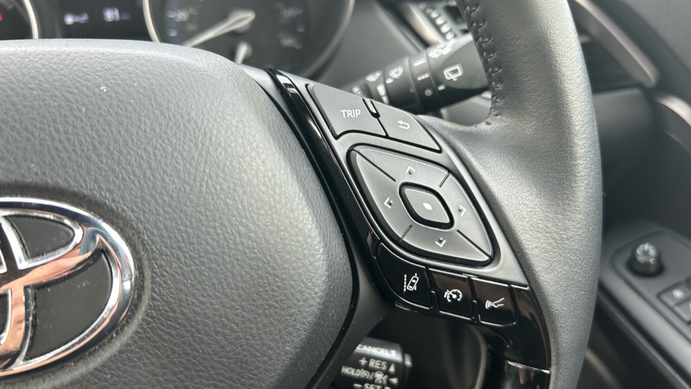 Toyota C-HR 1.8 Hybrid Icon 5dr CVT Hybrid Hatchback - Image 31